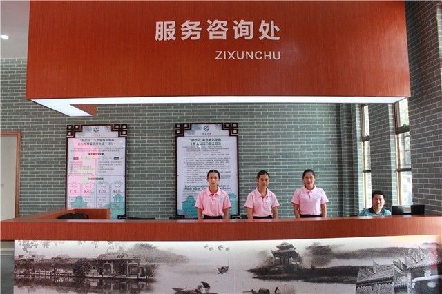 賢魯島三大花海正當季，游客中心今日正式迎客